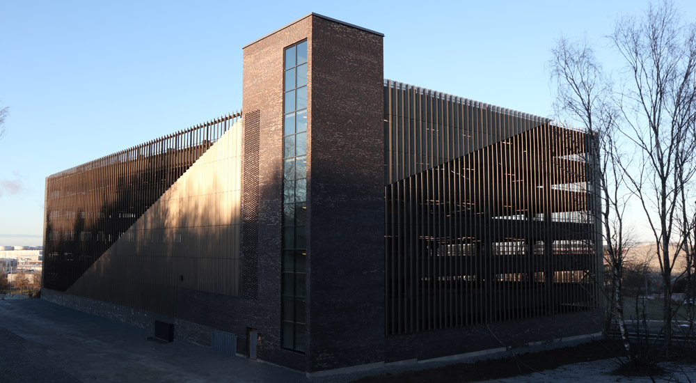 nāst treehouse parking